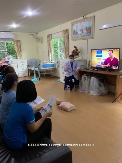 ภาพการฝึกอบรม CPR เขมภัช เนอร์สซิ่งโฮม นนทบุรี ภาพการฝึกอบรม CPR เขมภัช เนอร์สซิ่งโฮม นนทบุรี